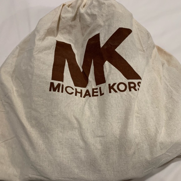 Michael Kors hobo bag with crossbody strap - Picture 5 of 5
